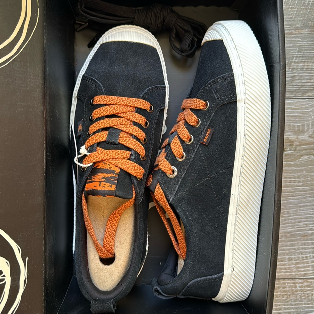 *new* Deus x Cariuma Sneakers